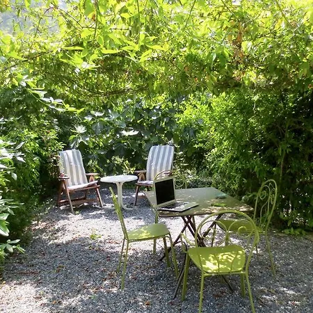 Borgata Castello Chiusanico