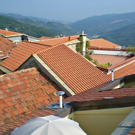 アパート Borgata Castello Chiusanico