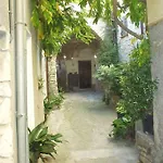 Borgata Castello * Chiusanico