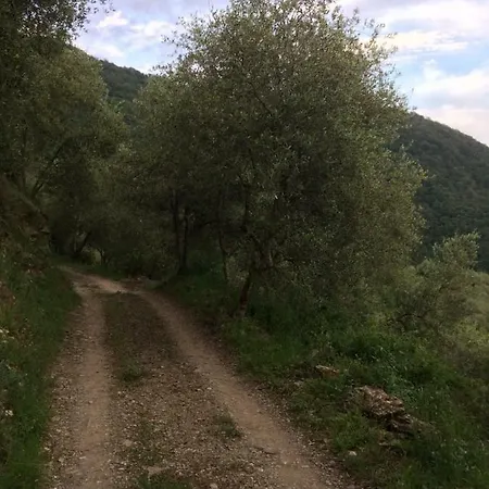 Appartamento Borgata Castello Chiusanico