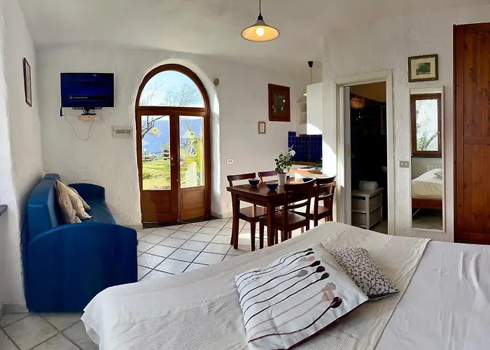 Borgata Castello * Chiusanico