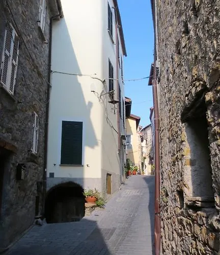 Borgata Castello Apartmán Chiusanico