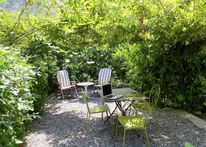 Borgata Castello Chiusanico